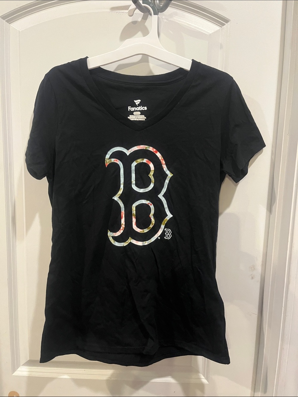 Fanatics Women's Black V-Neck Tee with Floral Boston B Logo